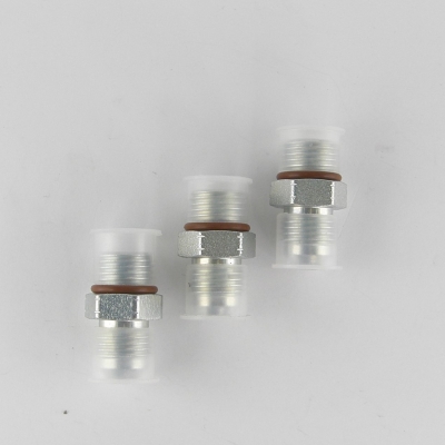 OEM Straight Connector: 972657
